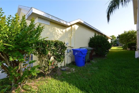 Villa ou maison à vendre à Kissimmee, Floride: 3 chambres, 186.36 m2 № 1375314 - photo 4