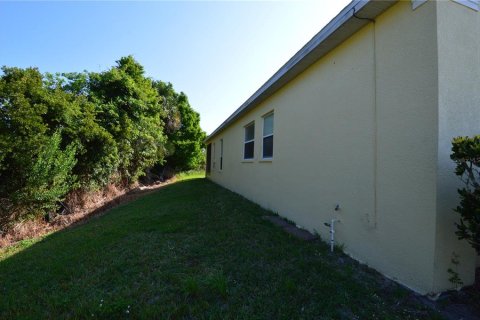 Villa ou maison à vendre à Kissimmee, Floride: 3 chambres, 186.36 m2 № 1375314 - photo 11