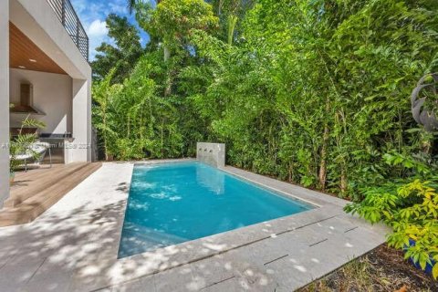 Casa en venta en Miami, Florida, 4 dormitorios, 274.53 m2 № 1387924 - foto 25