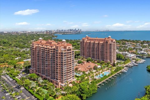 Condominio en venta en Coral Gables, Florida, 3 dormitorios, 485.88 m2 № 1387923 - foto 1