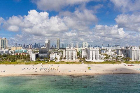 Condominio en venta en Miami Beach, Florida, 1 dormitorio, 61.22 m2 № 1387747 - foto 20