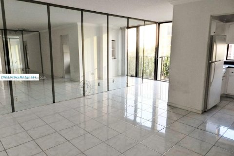 Copropriété à vendre à Sunny Isles Beach, Floride: 2 chambres, 83.05 m2 № 1370821 - photo 5