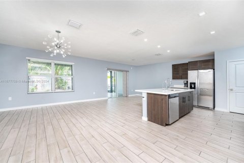 Casa en venta en Florida City, Florida, 4 dormitorios, 198.63 m2 № 1150896 - foto 13