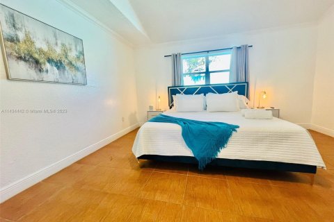 Casa en venta en Deerfield Beach, Florida, 4 dormitorios, 192.87 m2 № 674749 - foto 16