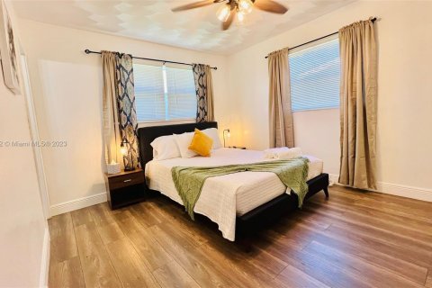 Casa en venta en Deerfield Beach, Florida, 4 dormitorios, 192.87 m2 № 674749 - foto 11