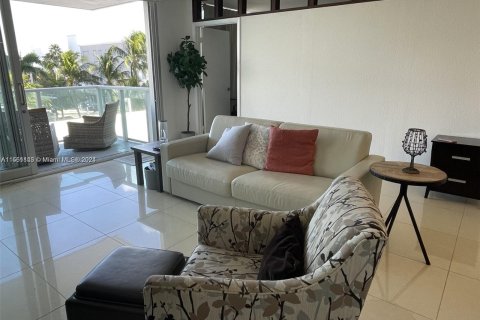 Condo in Miami Beach, Florida, 1 bedroom  № 1095413 - photo 8