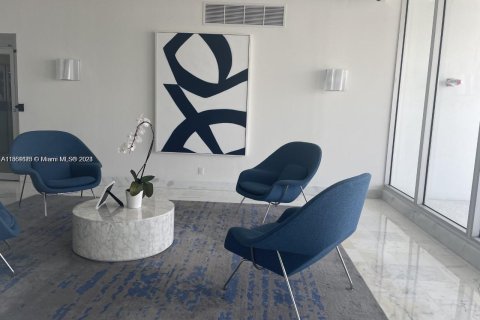 Condo in Miami Beach, Florida, 1 bedroom  № 1095413 - photo 27