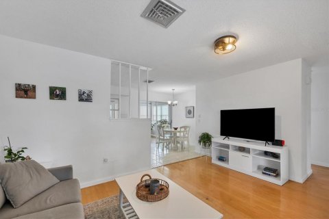 Immobilier commercial à vendre à North Port, Floride: 179.95 m2 № 1287995 - photo 7