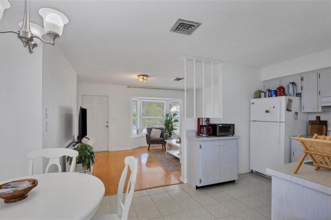 Immobilier commercial à vendre à North Port, Floride: 179.95 m2 № 1287995 - photo 10