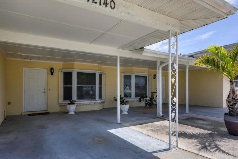 Immobilier commercial à vendre à North Port, Floride: 179.95 m2 № 1287995 - photo 15