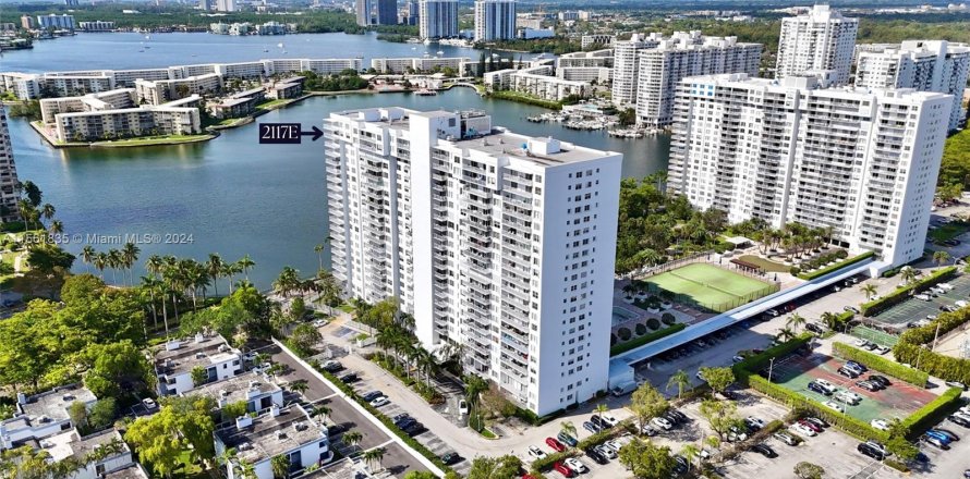 Condo in Aventura, Florida, 2 bedrooms  № 1096971