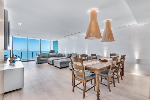 Condo in Key Biscayne, Florida, 3 bedrooms  № 1221924 - photo 13