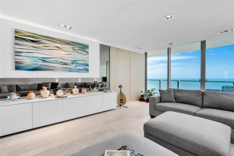 Condominio en venta en Key Biscayne, Florida, 3 dormitorios, 209.68 m2 № 1221924 - foto 17