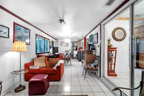 Villa ou maison à vendre à Miami, Floride: 3 chambres, 131.74 m2 № 1395142 - photo 6