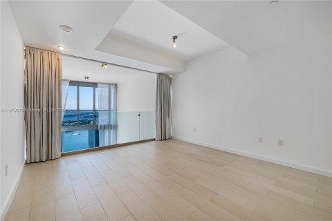 Condominio en alquiler en Miami, Florida, 1 dormitorio, 157.47 m2 № 1395141 - foto 21