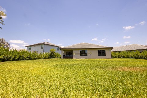 House in Lauderdale Lakes, Florida 4 bedrooms, 169.83 sq.m. № 1224728 - photo 1