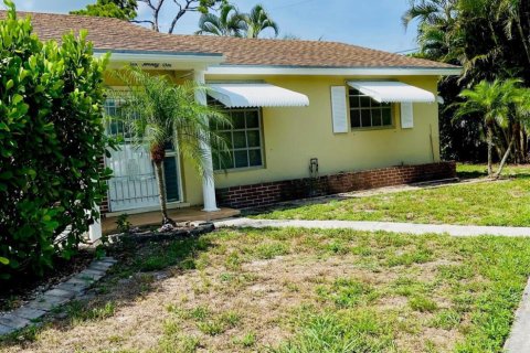 Villa ou maison à vendre à Jupiter, Floride: 2 chambres, 102.66 m2 № 1224499 - photo 11