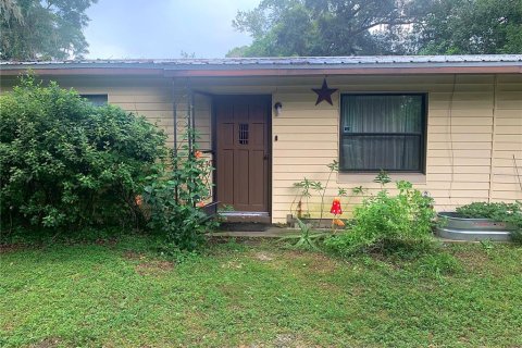 House in Ocala, Florida 2 bedrooms, 98.29 sq.m. № 1349606 - photo 1