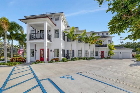 Купить коммерческую недвижимость в Делрей-Бич, Флорида № 45228 - фото 6