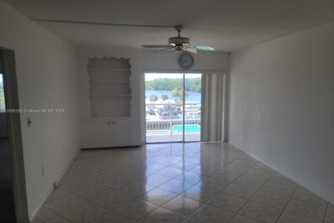 Copropriété à vendre à Sunny Isles Beach, Floride: 1 chambre, 65.5 m2 № 1215877 - photo 3