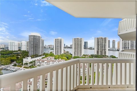 Condo in Aventura, Florida, 3 bedrooms  № 1189425 - photo 28