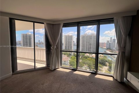 Condo in Aventura, Florida, 3 bedrooms  № 1189425 - photo 12