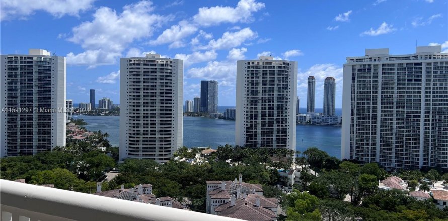 Condo in Aventura, Florida, 3 bedrooms  № 1189425