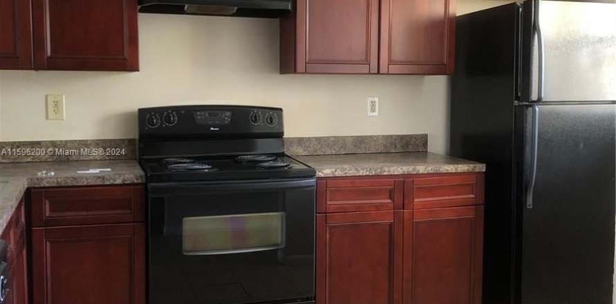 Condo in Coral Springs, Florida, 2 bedrooms  № 1189469