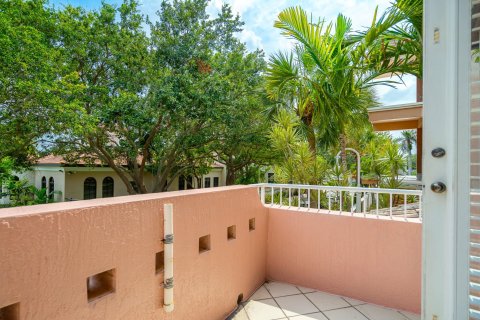 Townhouse in Pompano Beach, Florida 2 bedrooms, 160.16 sq.m. № 1185435 - photo 23