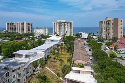 Touwnhouse à vendre à Pompano Beach, Floride: 2 chambres, 160.16 m2 № 1185435 - photo 1