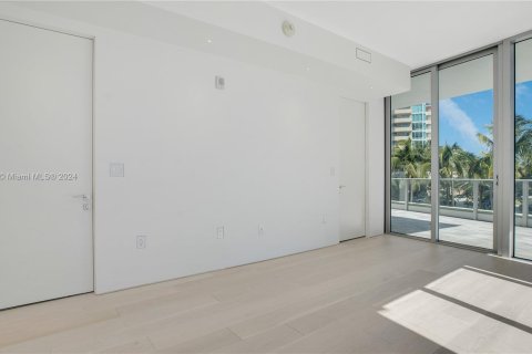 Condo in Miami Beach, Florida, 2 bedrooms  № 1181723 - photo 21