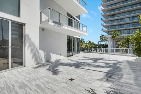 Condo in Miami Beach, Florida, 2 bedrooms  № 1181723 - photo 6