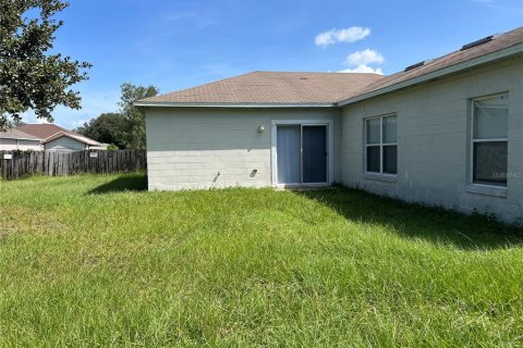 House in Kissimmee, Florida 4 bedrooms, 162.02 sq.m. № 1390895 - photo 3