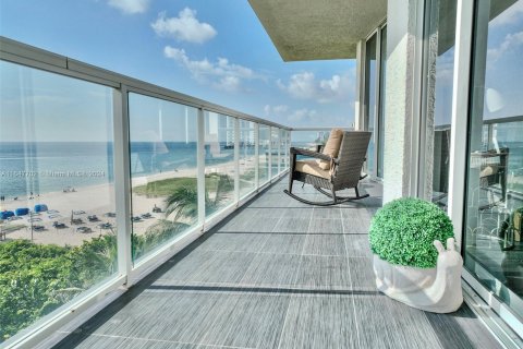 Condominio en venta en Pompano Beach, Florida, 3 dormitorios, 234.11 m2 № 1330418 - foto 3