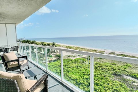 Copropriété à vendre à Pompano Beach, Floride: 3 chambres, 234.11 m2 № 1330418 - photo 1