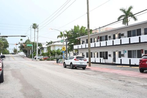 Propiedad comercial en venta en Miami Beach, Florida № 1330380 - foto 8