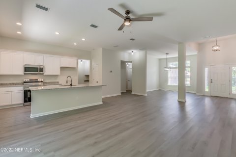 Villa ou maison à vendre à Jacksonville, Floride: 4 chambres, 192.87 m2 № 771709 - photo 13