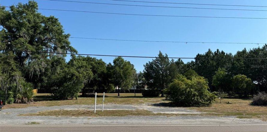 Propiedad comercial en Odessa, Florida 462.65 m2 № 1210799