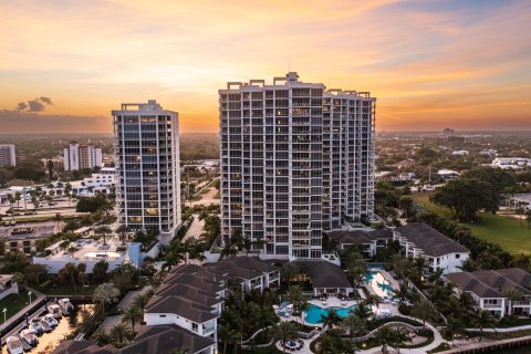 Condominio en venta en North Palm Beach, Florida, 3 dormitorios, 241.73 m2 № 47085 - foto 1
