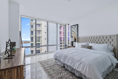 Condominio en venta en North Palm Beach, Florida, 3 dormitorios, 241.73 m2 № 47085 - foto 17