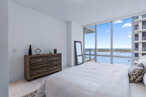 Condominio en venta en North Palm Beach, Florida, 3 dormitorios, 241.73 m2 № 47085 - foto 22