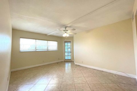 Condominio en venta en Lake Worth, Florida, 1 dormitorio, 90.02 m2 № 827718 - foto 12