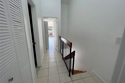 Condominio en venta en Hialeah, Florida, 2 dormitorios, 92.25 m2 № 1417245 - foto 14