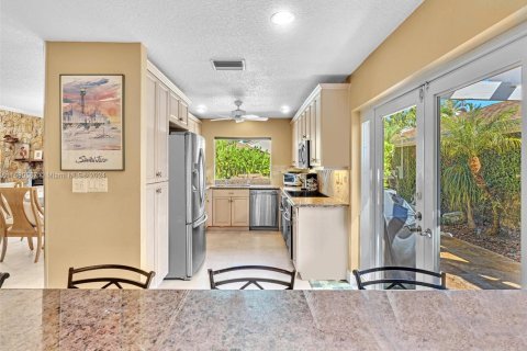 Casa en venta en Hollywood, Florida, 3 dormitorios, 189.8 m2 № 1417199 - foto 22