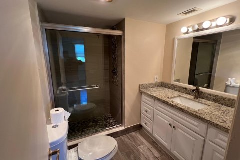 Condo in Deerfield Beach, Florida, 2 bedrooms  № 1175228 - photo 21