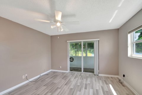 Copropriété à vendre à West Palm Beach, Floride: 2 chambres, 81.2 m2 № 1209238 - photo 22