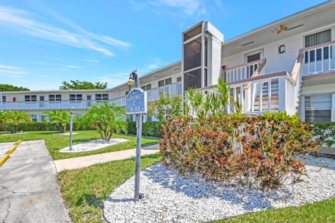 Condo in West Palm Beach, Florida, 2 bedrooms  № 1209238 - photo 24