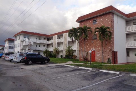 Купить кондоминиум в Лодерхилл, Флорида 4 комнаты, 67.82м2, № 1186333 - фото 18
