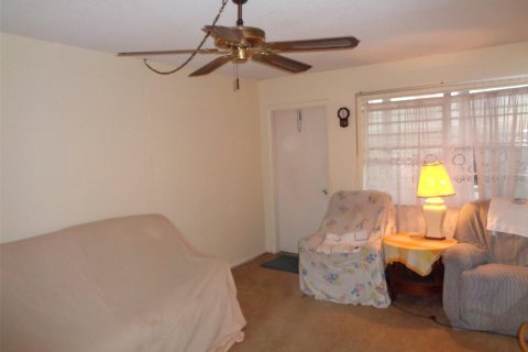 Condominio en venta en Lauderhill, Florida, 1 dormitorio, 67.82 m2 № 1186333 - foto 12