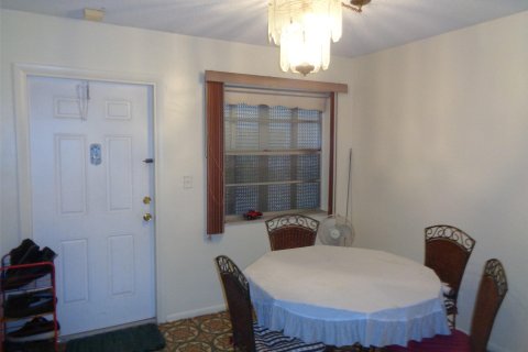 Condominio en venta en Lauderhill, Florida, 1 dormitorio, 67.82 m2 № 1186333 - foto 15